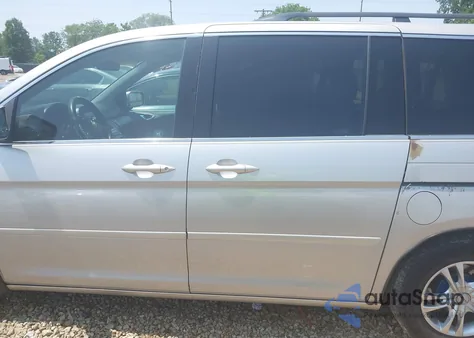 2005 Honda Odyssey Ex z USA, uszkodzony, nr VIN 5FNRL38405B039249